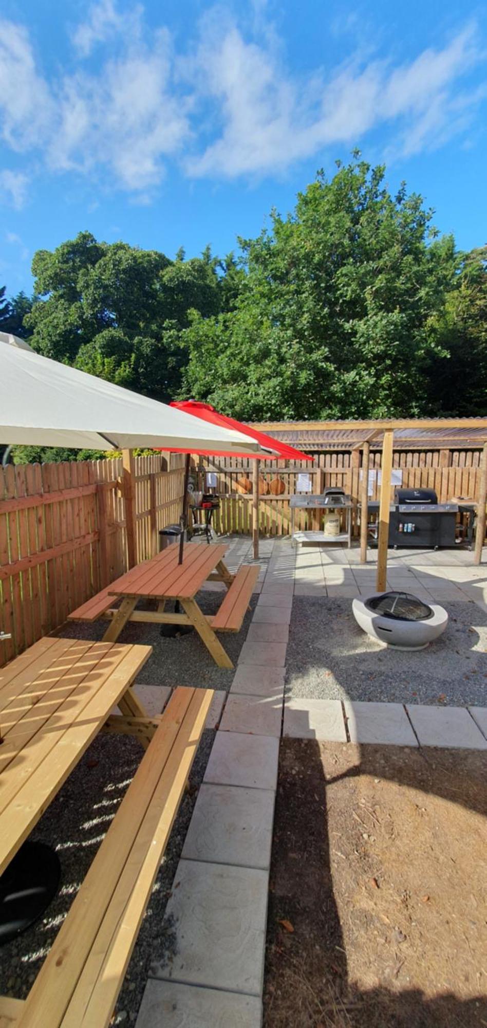 Priory Glamping Pods And Guest Accommodation Килларни Экстерьер фото
